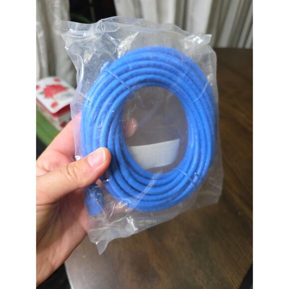 Ethernet Cable FER6E-025-BLU Cat. 6 Molded Patch Cord 25ft Blue 25-Foot CAT-6 55 - Picture 8 of 12
